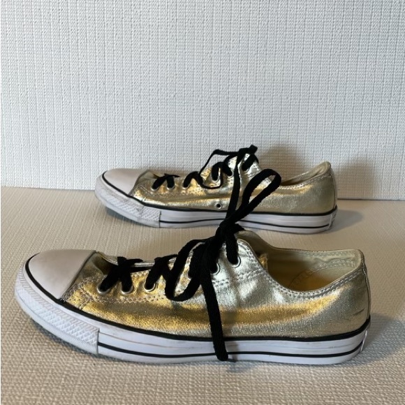 Converse man/woman metallic gold, size 10 Man/12 Woman. - Picture 3 of 8